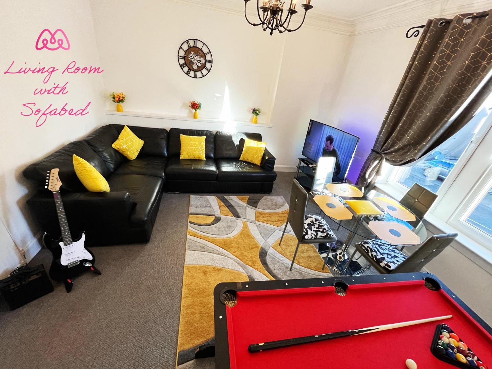 2 Bedrooms Entire Apartment Self Check In Kelty ภายนอก รูปภาพ